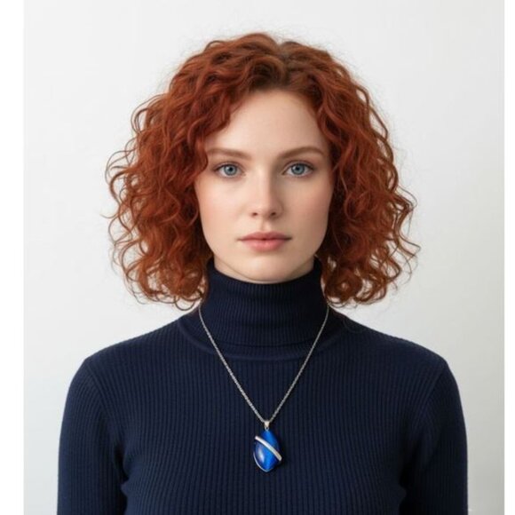 NECKLACE - Blue teardrop pendant with metal detailing - Picture 1 of 5